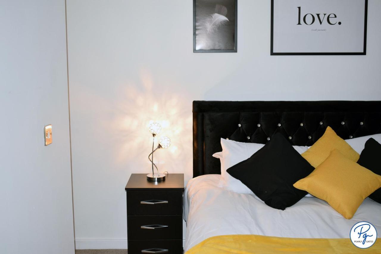 Penthouse - Amazing City Skyline Views - Balcony - Free Extra 2 Hours - Free Parking - Utilita Arena - Bullring Shopping - New St Station- Super King Size Bed Birmingham Exteriör bild
