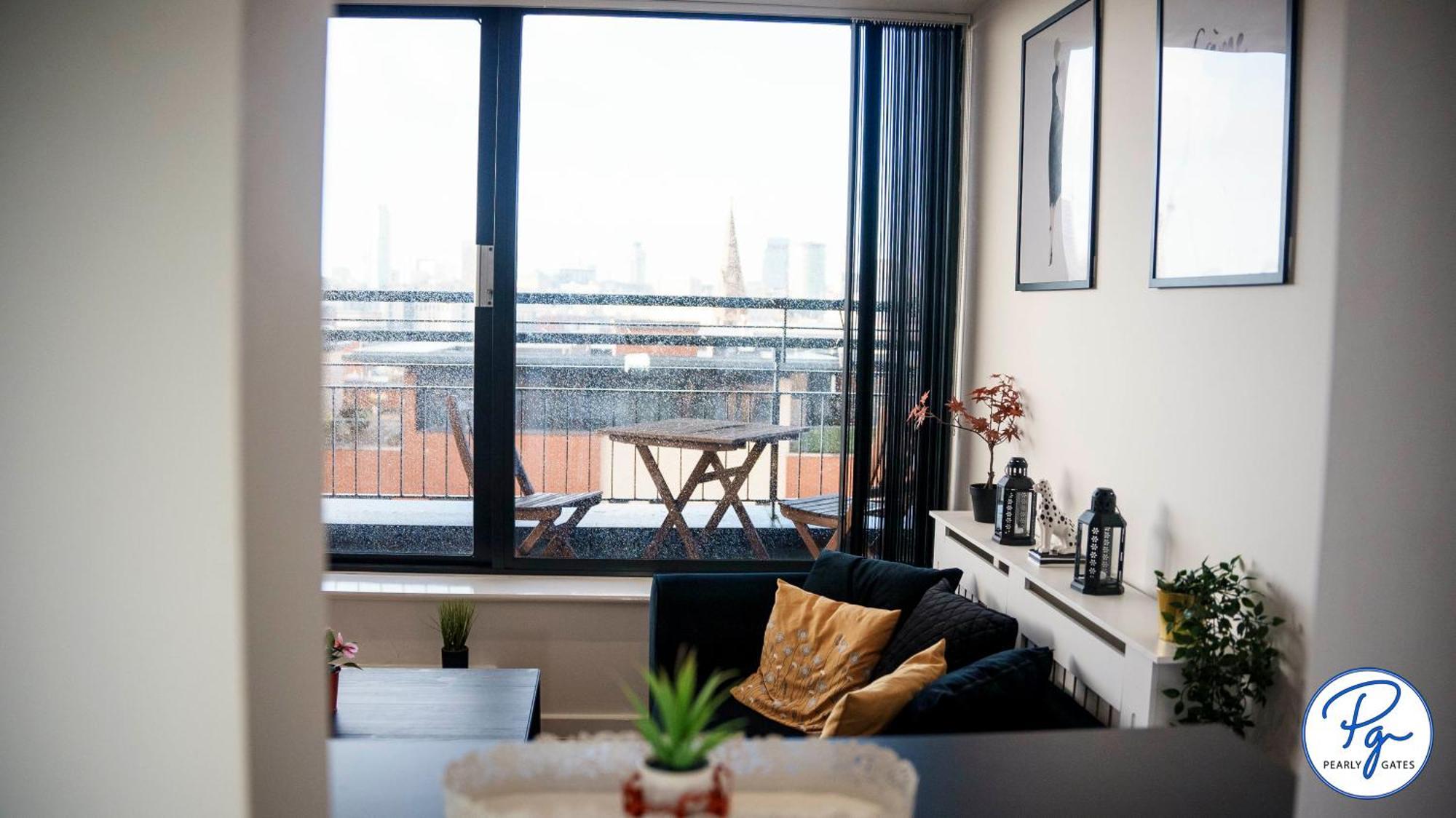 Penthouse - Amazing City Skyline Views - Balcony - Free Extra 2 Hours - Free Parking - Utilita Arena - Bullring Shopping - New St Station- Super King Size Bed Birmingham Exteriör bild