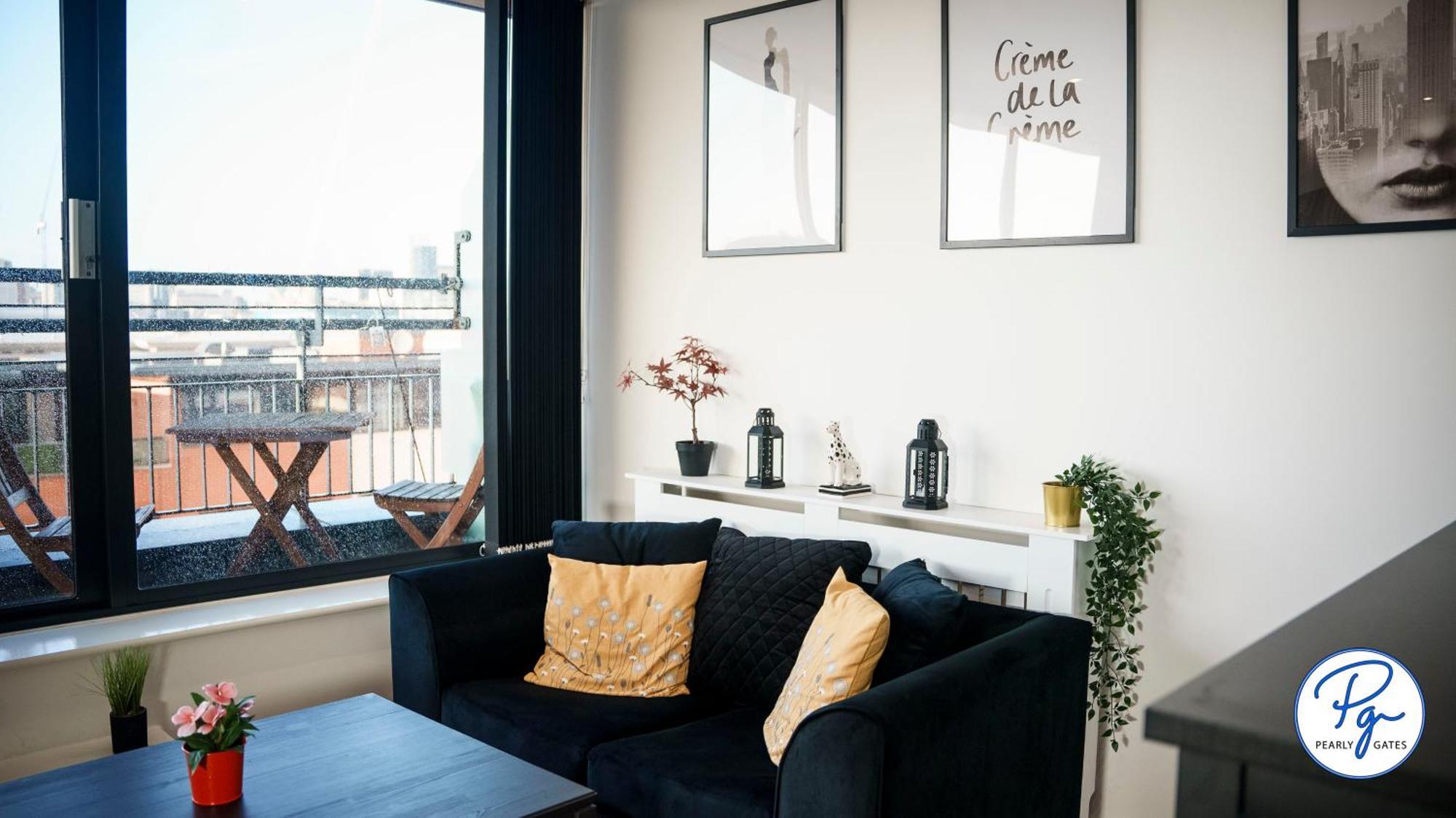 Penthouse - Amazing City Skyline Views - Balcony - Free Extra 2 Hours - Free Parking - Utilita Arena - Bullring Shopping - New St Station- Super King Size Bed Birmingham Exteriör bild